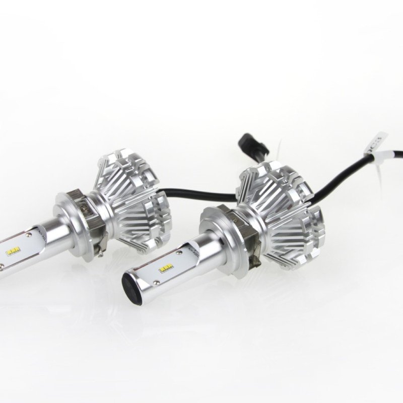 AMIO 01065/AM Λαμπτήρες SX SERIES τύπου H7-6 τάση λειτουργίας 6/12V απόδοσης 40W 6000K 3200lm με ενσωματωμένη ψύκτρα για Επιβατικά Αυτοκίνητα και Μοτοσυκλέτες - 2 τεμ. AMIO 01065/AM Λαμπτήρες SX SERIES τύπου H7-6 τάση λειτουργίας 6/12V απόδοσης 40W 6000K 3200lm με ενσωματωμένη ψύκτρα για Επιβατικά Αυτοκίνητα και Μοτοσυκλέτες - 2 τεμ.